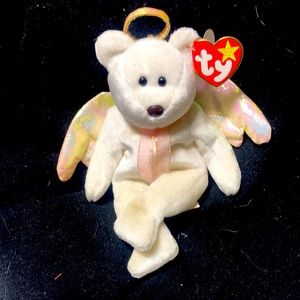 Born August 31 1998 yep THE FAMOUS HALO!Guardian Angel Beanie Baby Bear!